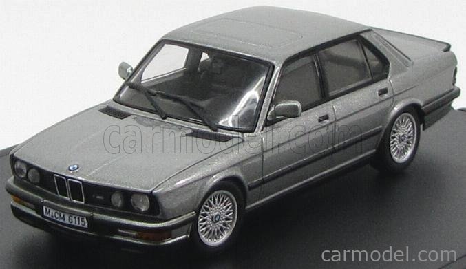 AUTOart 1/43 BMW M5-