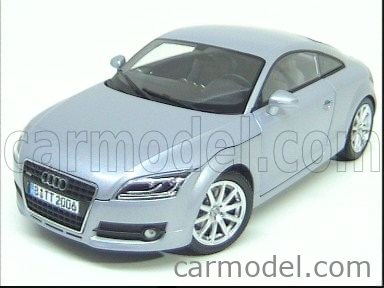 Audi TT Roadster blanche 2014 Minichamps 1/18 - Collection