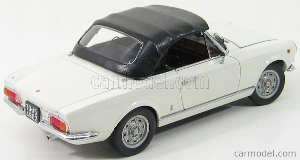 FIAT 124 SPIDER 1:18 スケールモデル 1/18 Sunstar Fiat 124 Spider AS (White) Diecast Car Model