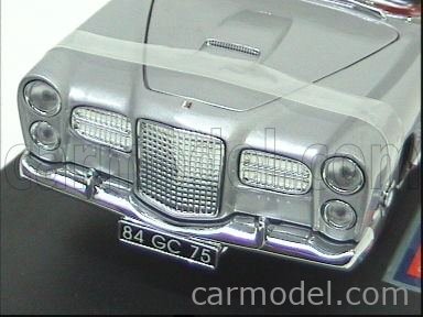SUN-STAR 03752 Scale 1/18 | FACEL VEGA HK500 SILVER