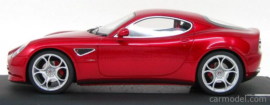 Burago 1/32 – Alfa Romeo 8C Competizione, Rouge Métal, Réf 43004R