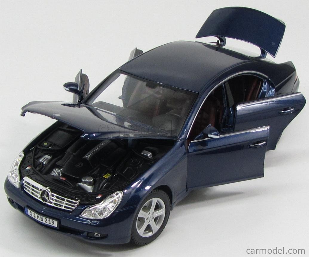 MAISTO 36696BL Scale 1/18 | MERCEDES BENZ CLS-CLASS 2004 BLUE MET
