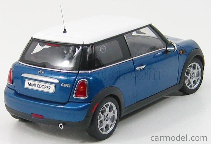 AUTOART 75002 Scale 1/18 | MINI COOPER 2006 BLUE MET WHITE