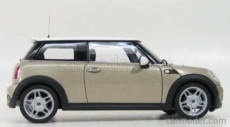 AUTOART 75007 Scale 1/18 | MINI COOPER S 2006 GOLD MET WHITE