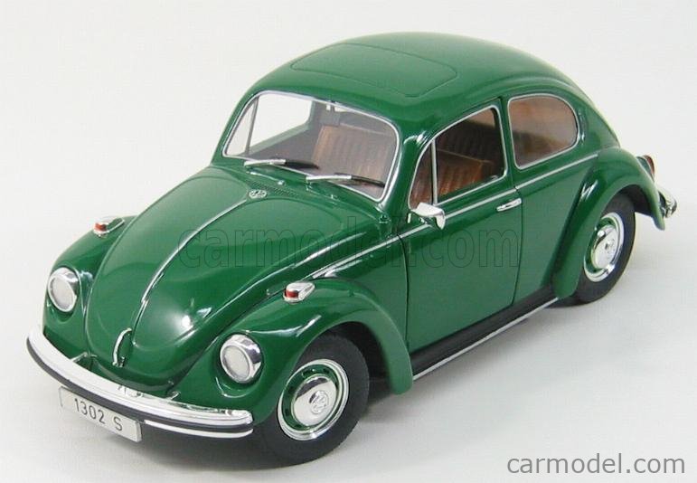 REVELL 09019 Scale 1/18 VOLKSWAGEN BEETLE 1302 S 1970 GREEN