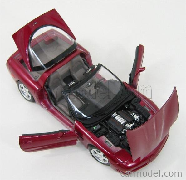 CHEVROLET CORVETTE TARGA cabriolet 1/18 BURAGO 3396 BL voiture miniature collec