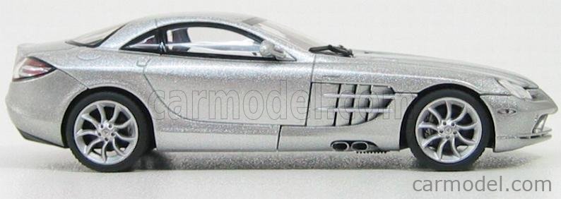 AUTOART B66961976 Scale 1/43 | MERCEDES BENZ SLR MCLAREN 2003 SILVER