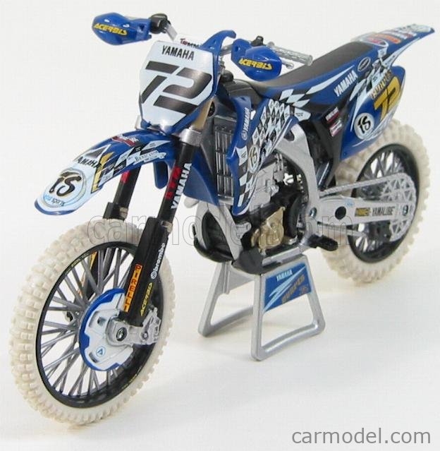 Tamiya YAMAHA YZF-R1M à l'echelle1/12 Tamiya YAMAHA YZF-R1M à l'echelle1/12