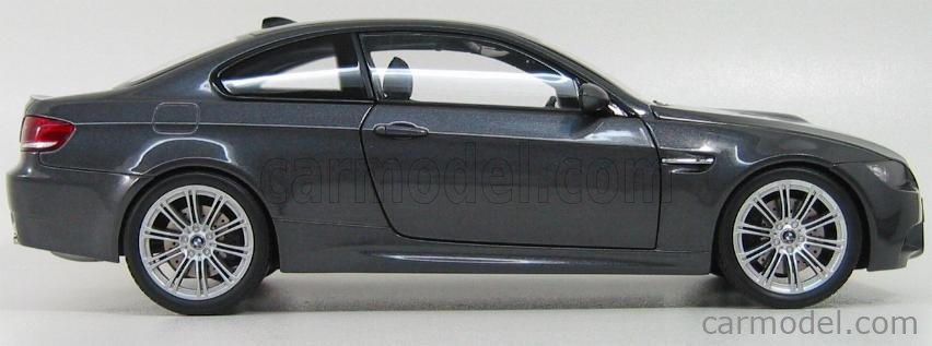 BMW M3 Coupe ミニカー 1/18 スケール　京商　グレー KYOSHO 1:18 BMW M3 Coupe ダイキャストモデル