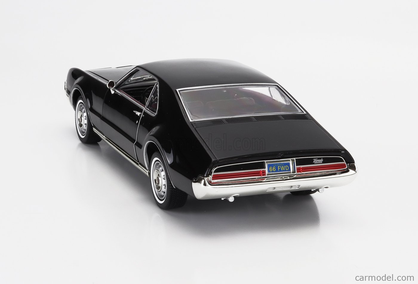 Amazon | ROAD Signiture 1/18 Oldsmobile Toronado 1966年