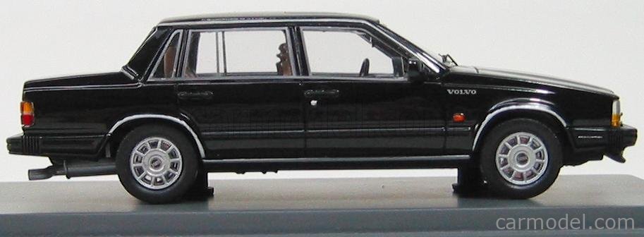 NEO SCALE MODELS NEO43163 Scale 1/43 | VOLVO 760 GLE 1982 BLACK