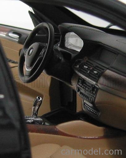 ジャンクミニカー1/18箱あり  BMW X6 xDrive50i No.228 KYOSHO 80430428195 Scale 1/18 | BMW X6 XDRIVE 5.0i 2008