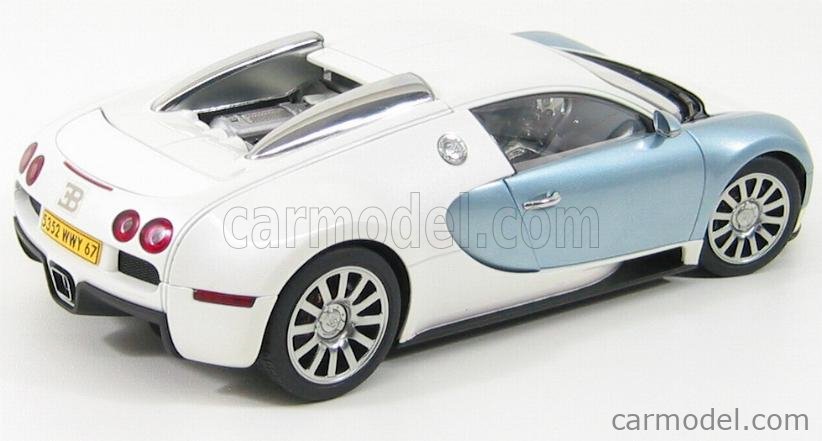 Autoart Scale Bugatti Eb Veyron Pearl White Light Blue Met