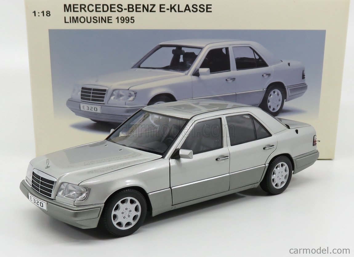 MERCEDES BENZ E 320 modello auto argento 1995 1:43 Scala IXO E320 Saloon K8 