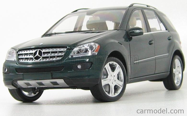 MINICHAMPS 150034502 Scale 1/18 | MERCEDES BENZ M-CLASS ML 2005