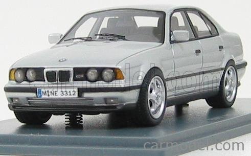 BMW M5 E34 1994 dunkelgrün metallic Modellauto 1:43 Neo Scale Models 