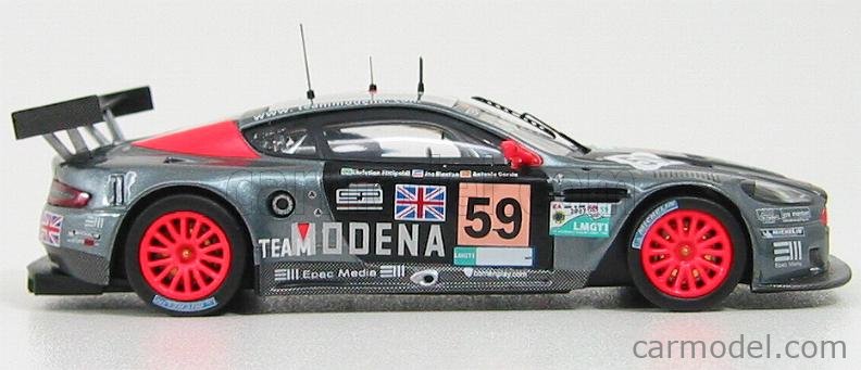 Miniatura Carro Aston Martin DBR9 - #59 Le Mans 2008 - 1:43 - Ixo