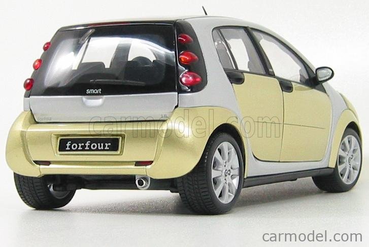 1/18 SMART FORFOUR 1.5i Pulse W454 KYOSHO - dealer edition EUR 84,90 - FR
