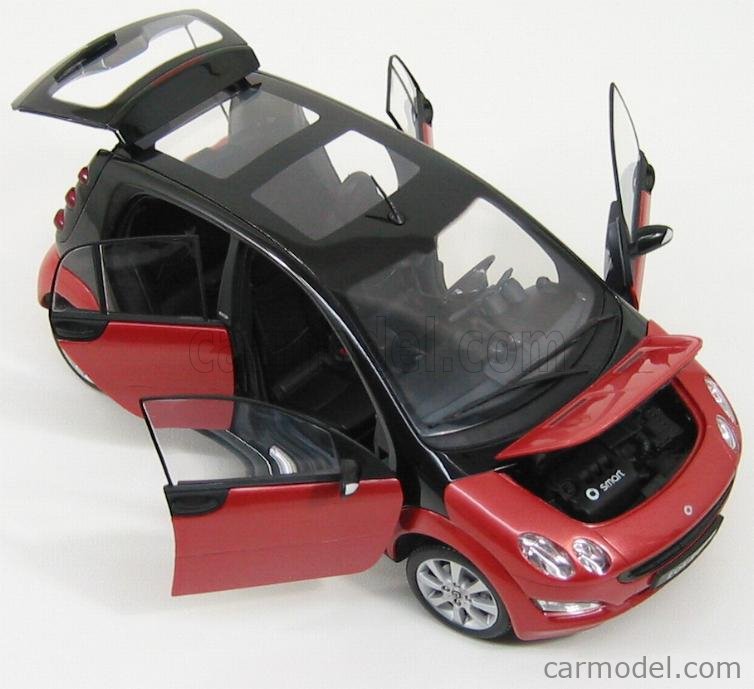 KYOSHO 0019140 Scale 1/18 | SMART FORFOUR 2006 FLAME RED