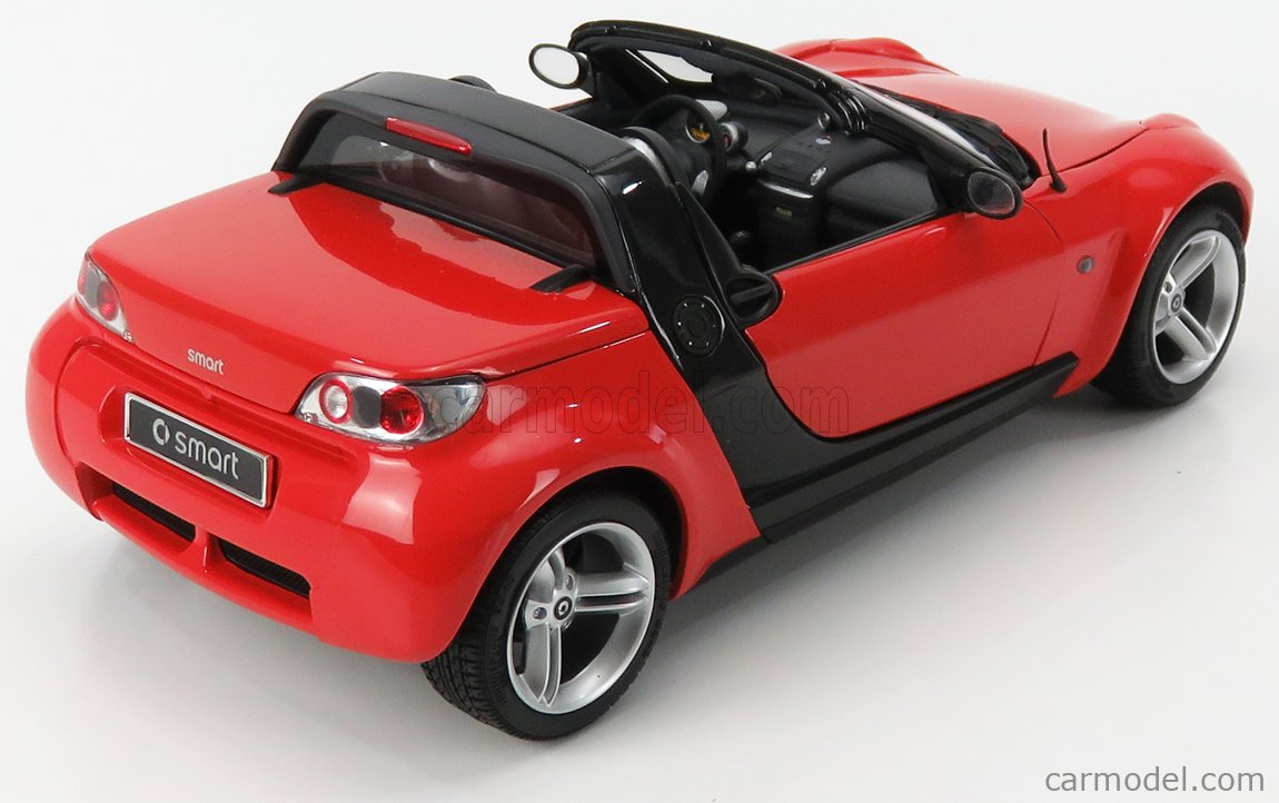 KYOSHO 0019140 Scale 1/18 | SMART FORFOUR 2006 FLAME RED