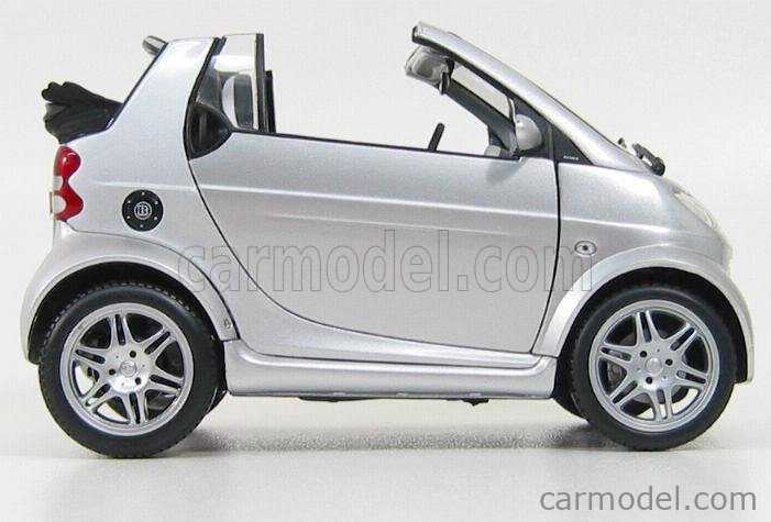 KYOSHO 0017769 Scale 1/18 | SMART FORTWO BRABUS CABRIO SILVER