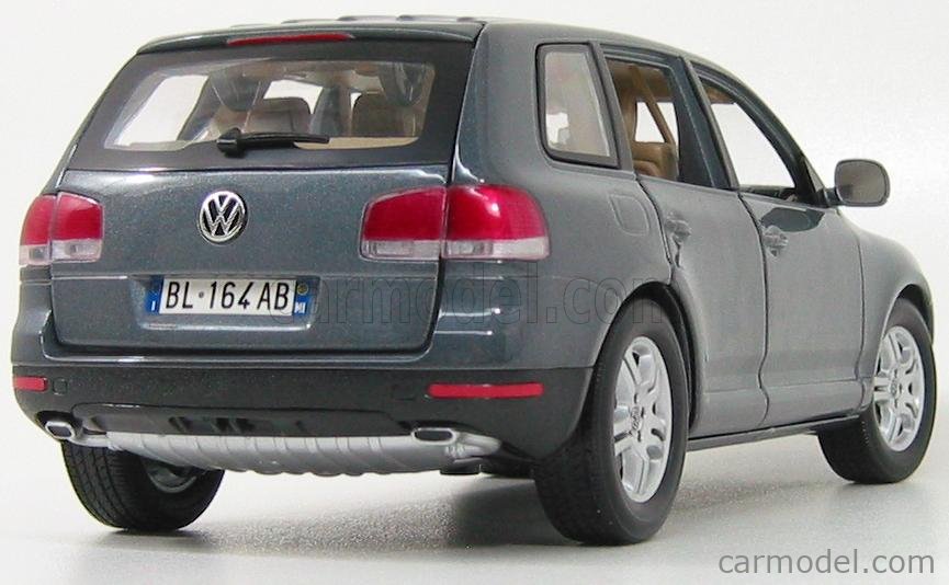 BURAGO 34911 Scale 1/18 | VOLKSWAGEN TOUAREG V10 TDI GREY MET