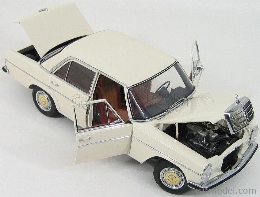 AUTOART 76182 Scale 1/18 | MERCEDES BENZ 220D/8 LIMOUSINE