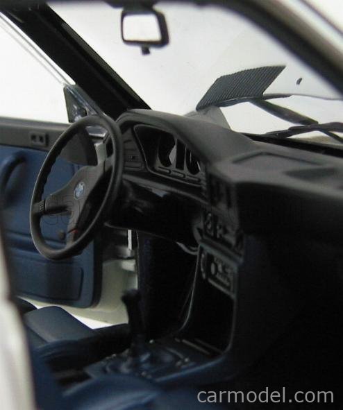 AUTOART 75161 Scale 1/18 | BMW 5-SERIES M535i 1985 WHITE