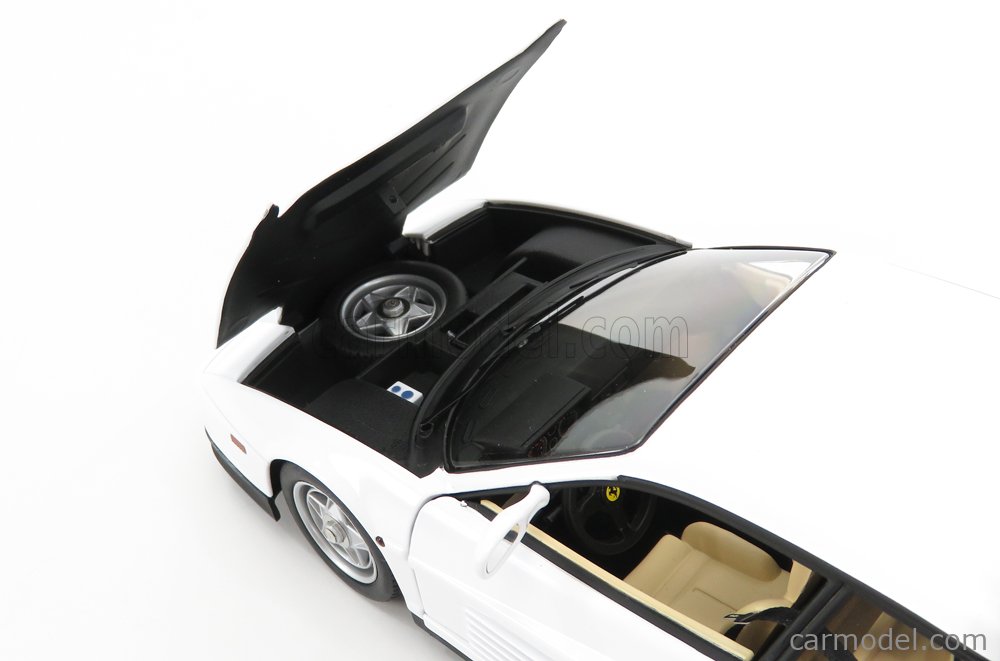 MATTEL HOT WHEELS P9904 Scale 1/18 | FERRARI TESTAROSSA 1984