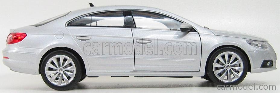 Volkswagen Passat CC - échelle 1/18 - modèle réduit VW Norev