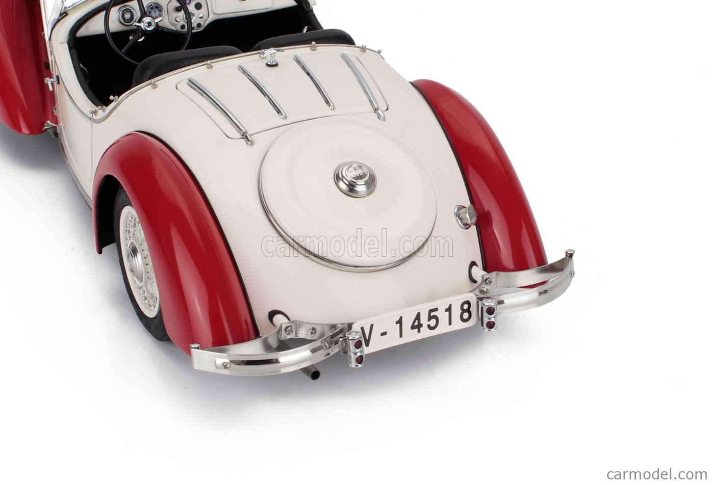 CMC M075C Scale 1/18 | AUDI 225 ROADSTER 1935 WHITE RED