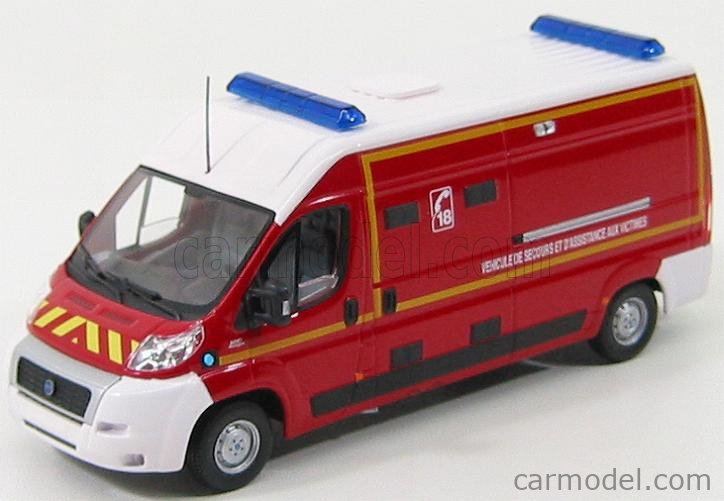FIAT DUCATO ASSISTANCE Rallye Lancia Delta 037 Martini Ixo Altaya 1/43