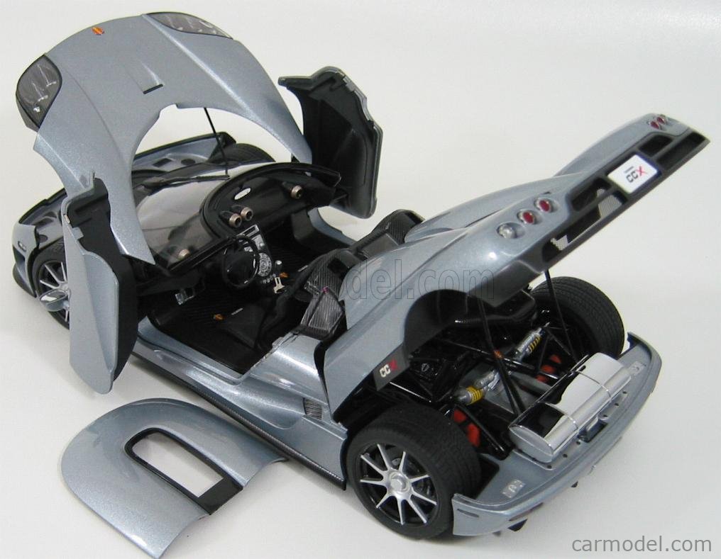 AUTOart - 国内未入荷 1/18 AUTOart ホールデン VT コモドア V8