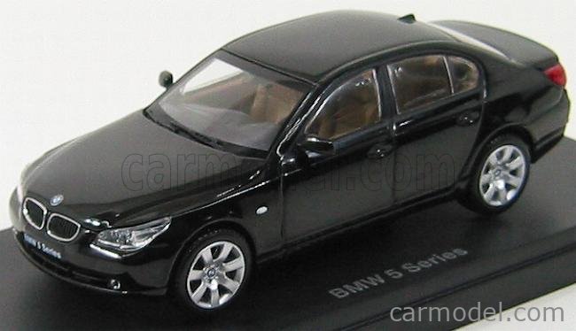 KYOSHO 03501BK Scale 1/43 | BMW 5-SERIES 545i SEDAN 2003 BLACK
