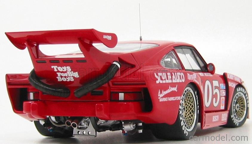TRUESCALE TSM10183 Scale 1/18 | PORSCHE 935K3 IMSA COCA-COLA