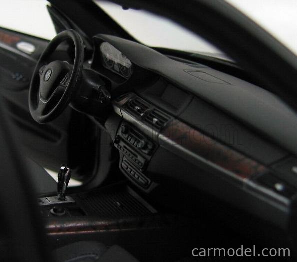 KYOSHO 08752RB Scale 1/18 | BMW X5 4.8i XDRIVE (E70) RED BLACK MET