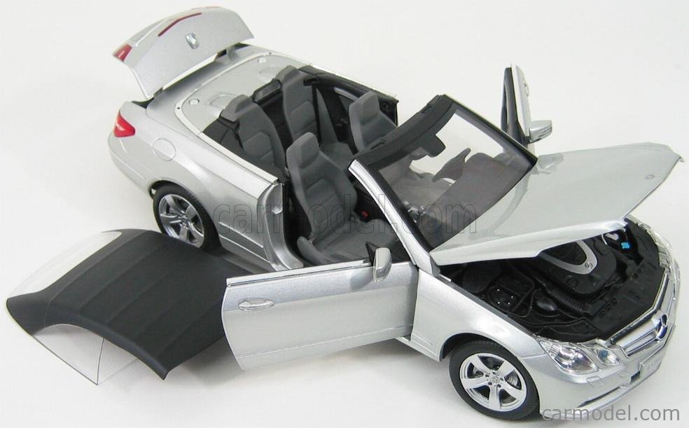 NOREV B66962433 Scale 1/18 | MERCEDES BENZ E-CLASS CABRIOLET (A207) 2010  IRIDIUM SILVER