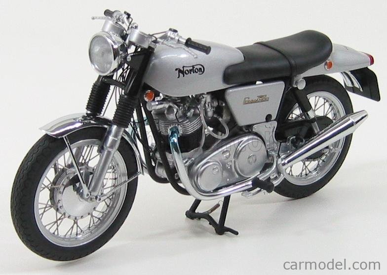 NORTON - COMMANDO 750 FASTBACK 1969