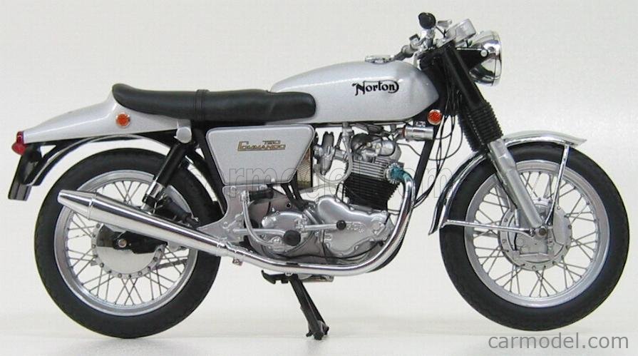 NORTON - COMMANDO 750 FASTBACK 1969