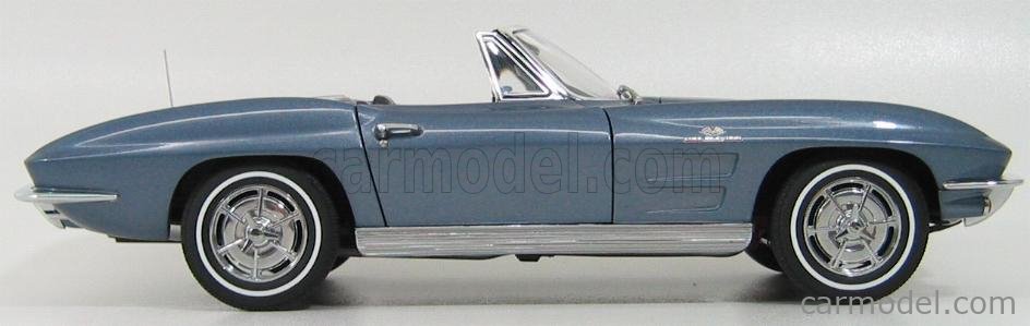 AUTOart 1:18 Scale Chevrolet Corvette 1963 Coupe, Daytona