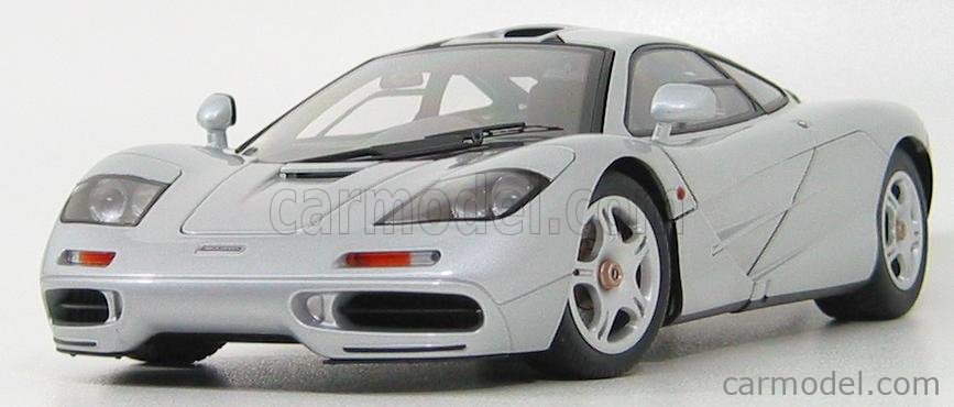 自動車 AUTOart McLAREN F1signature 76003 1/18 1/18 マクラーレン F1 プラチナシルバー・メタリック【76003