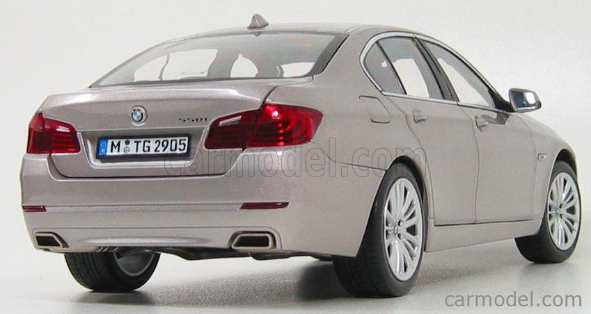 NOREV 1/18 BMW 550i ディーラー特注ミニカー シルバー Kyosho 2008 BMW 550I E60, Diecast Model, 1:18 Scale, Pearl