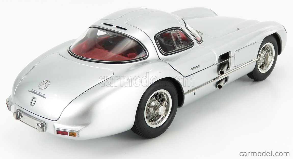 CMC Mercedes 300 SLR Coupé 1955 échelle 1/18 - Argent, Modèle Neuf M076