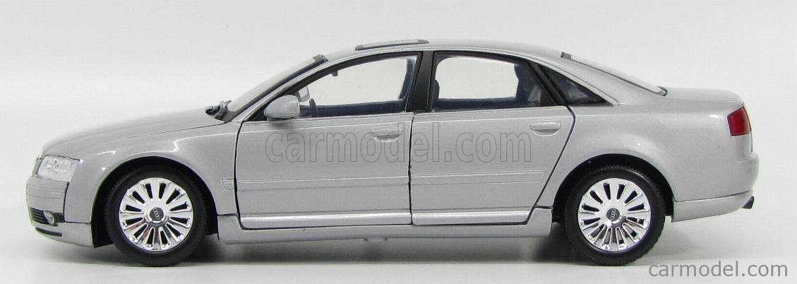 モーターマックス 1/18 アウディ A8 ミニカー