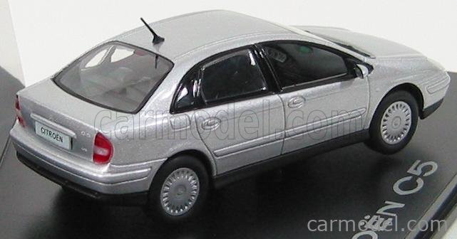 NOREV 009802 Scale 1/43 | CITROEN C5 2000 SILVER