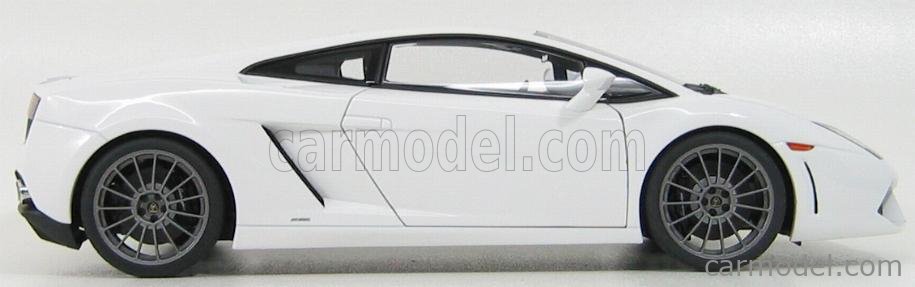 AUTOART 74635 Scale 1/18 | LAMBORGHINI GALLARDO LP550-2 VALENTINO