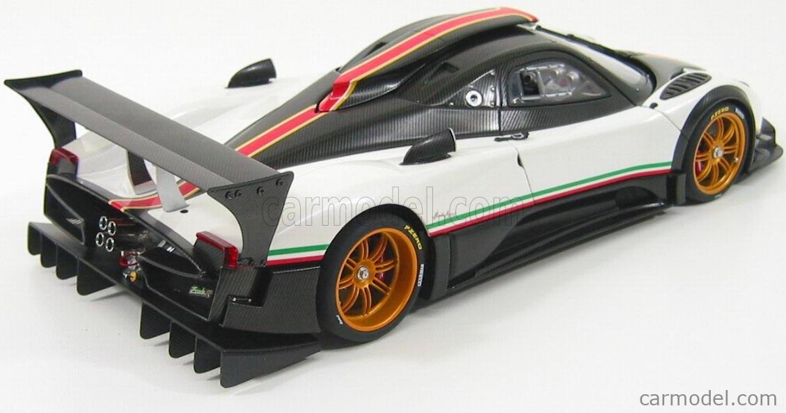 AUTOART 78262 Scale 1/18 | PAGANI ZONDA R 2009 - WITH ITALIAN BAND