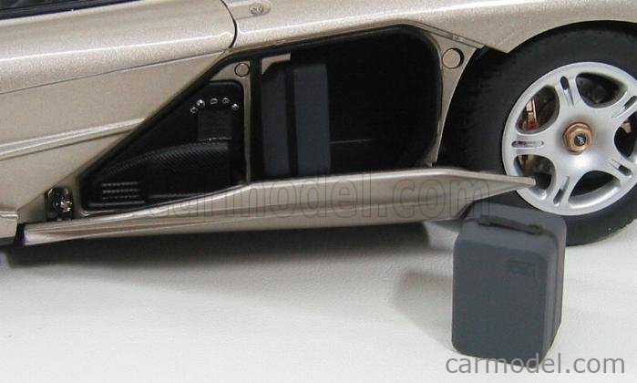 AUTOART 76003 Scale 1/18 | McLAREN F 1 GTR SHORT TAIL 1994 AUTOART 76003 Scale 1/18 | McLAREN F 1 GTR SHORT TAIL 1994