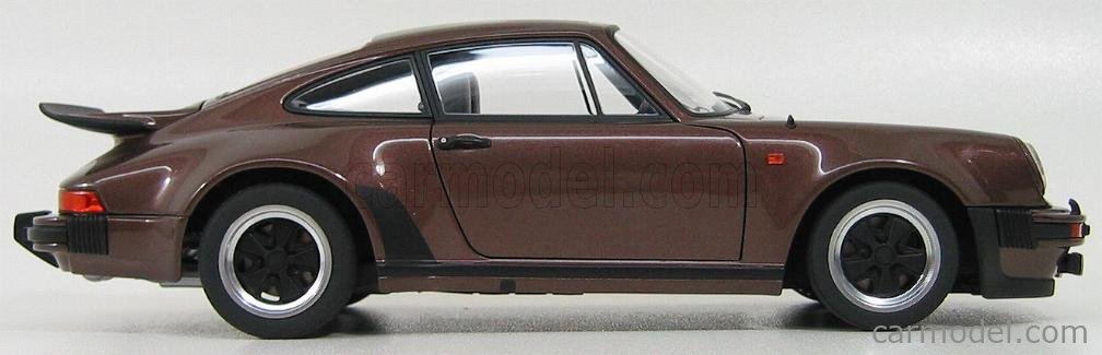 AUTOart 1:18 スケール PORSCHE 911 3.0 TURBO オートアート 1/18 ポルシェ 911 ターボ 3.0 シルバー /ミニカー