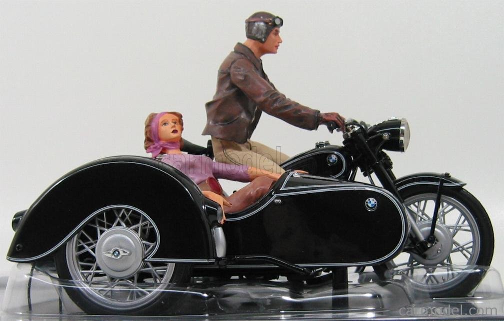 BMW - R25/3 WITH SIDECAR + 2 FIGURES 1953